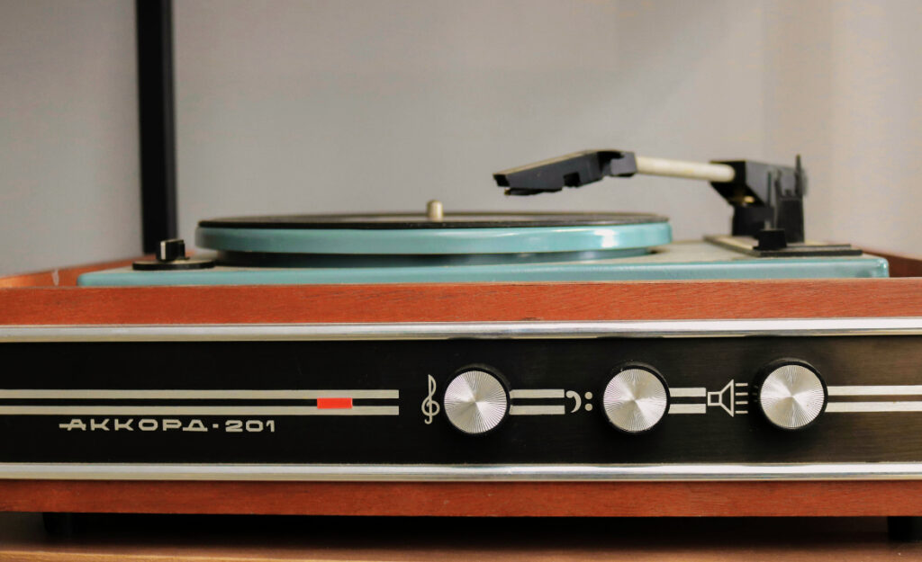 turntable leveling