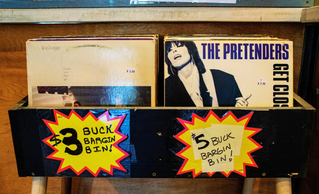 vinyl auction
