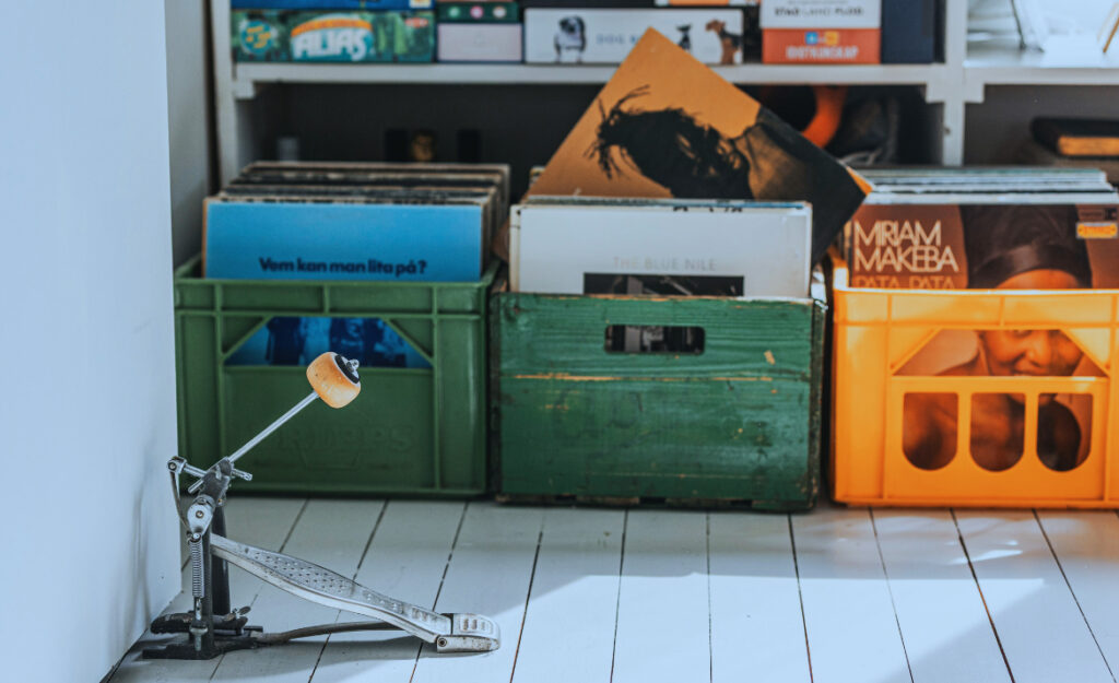small space vinyl storage